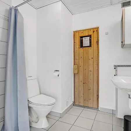 In With Sauna