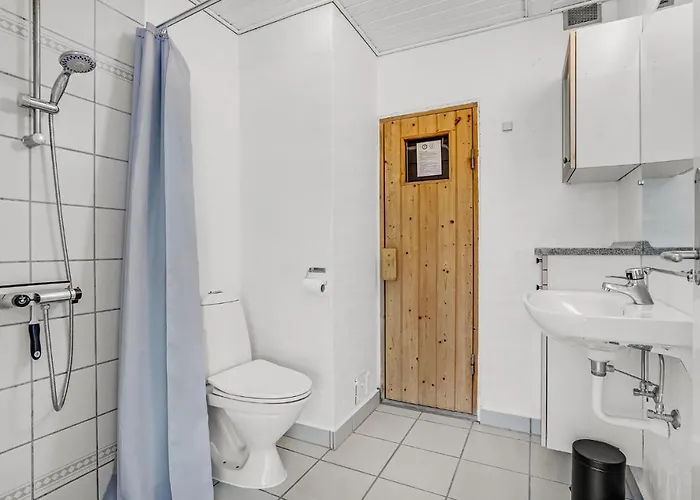 In With Sauna